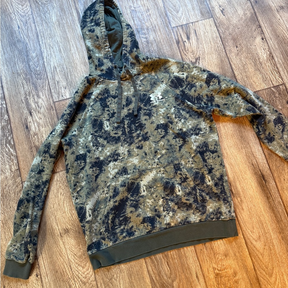 Under Armour Men's Green Camouflage Hoodie